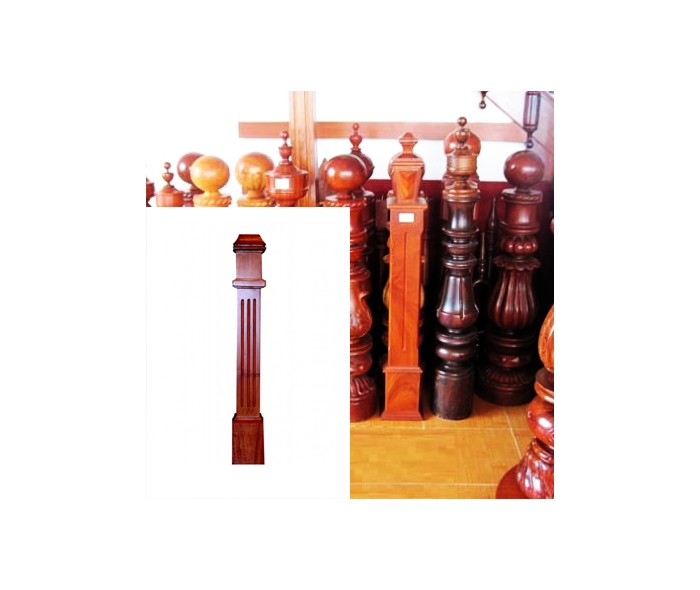 Trụ cái cầu thang gỗ Hương Vân