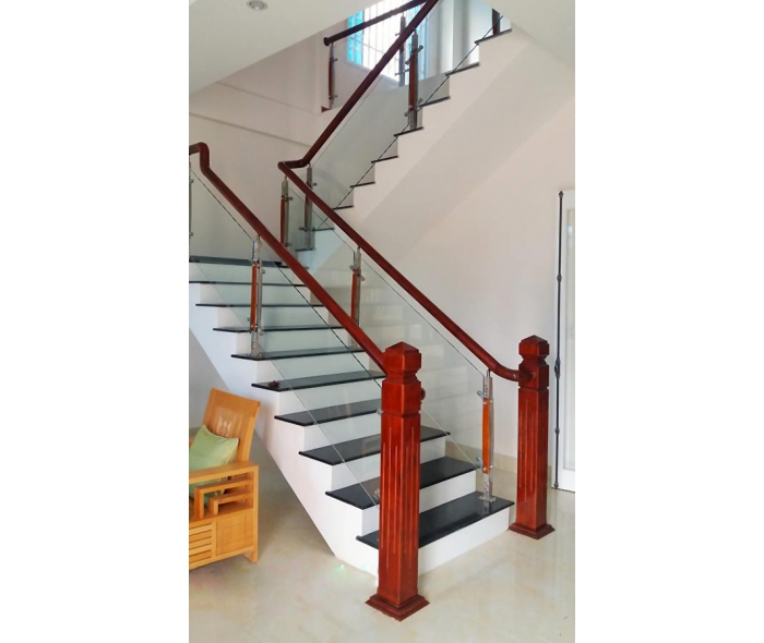 Cầu thang inox kính MD18