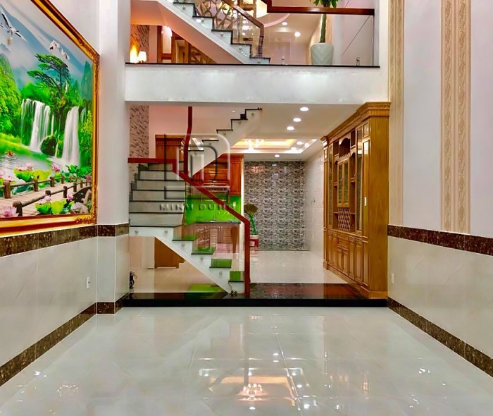 Cầu thang kính tay vịn gỗ MD0004