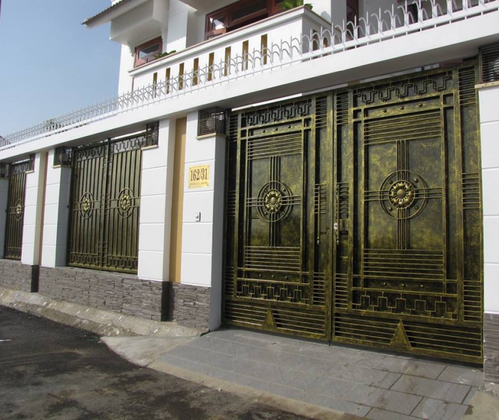 Cổng cửa sắt biệt thự MDCBT03