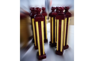 Trụ cái cầu thang kính nhập khẩu MDT03